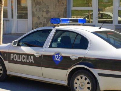 Muškarac zadobio povrede kod Druge gimnazije u Sarajevu: Prevezen na KCUS