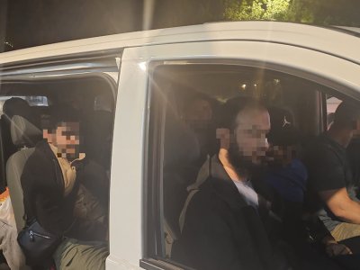 Kod Gradiške otkrili 12 migranata, uhapšen vozač