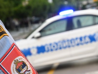 Teslićanin nakon udesa odbijao ljekarsku pomoć, ispod majice krio pola kg marihuane