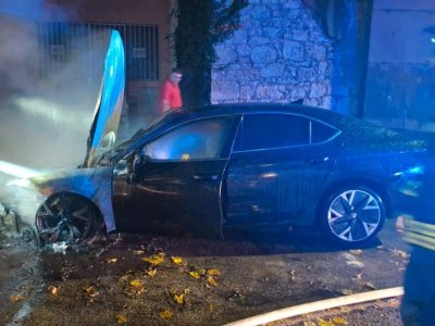 Zapaljeno vozilo gradonačelnika Mostara