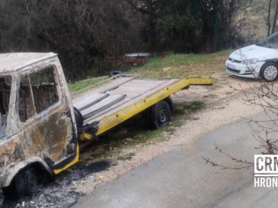 Nepoznate osobe zapalile šlep službu u Stocu