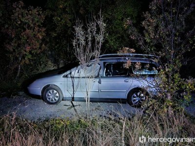 Nekoliko migranata pronađeno uz cestu Široki-Mostar, krili se u automobilu
