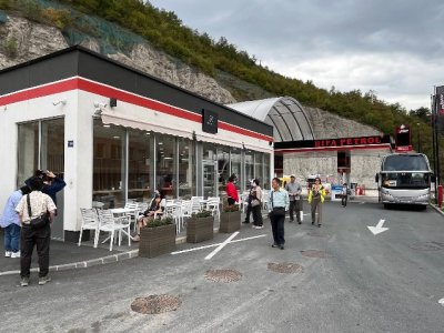 Naoružani maskirani muškarac opljačkao pumpu u Konjicu