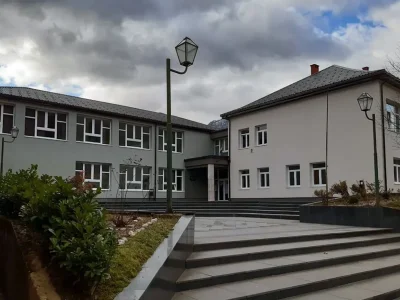 Provala u školu u Jablanici: Odnijeli trimere!