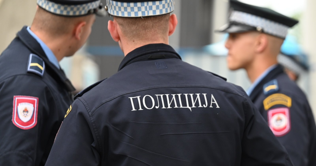 Tragedija u Vlasenici: Vozač poginuo u slijetanju mercedesa