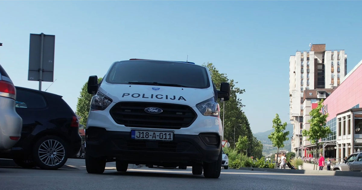 Uhapšeni osumnjičeni za paljenje vozila u Visokom